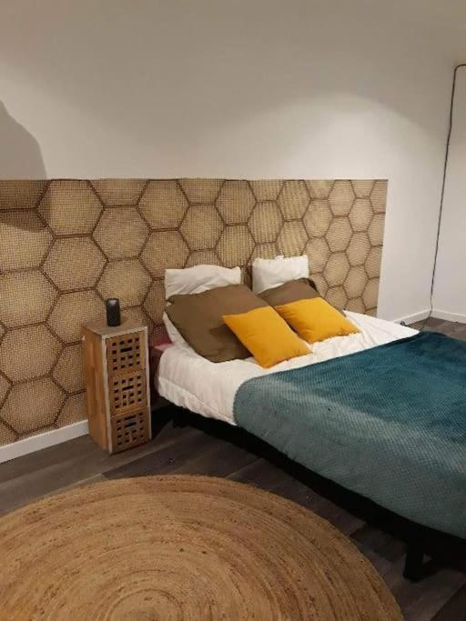 Appartement Agreable Au Centre Wifi Saint-Léonard-de-Noblat Eksteriør billede